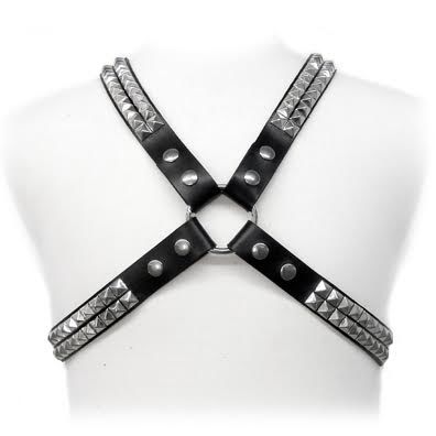 leather body pyramid stift harness